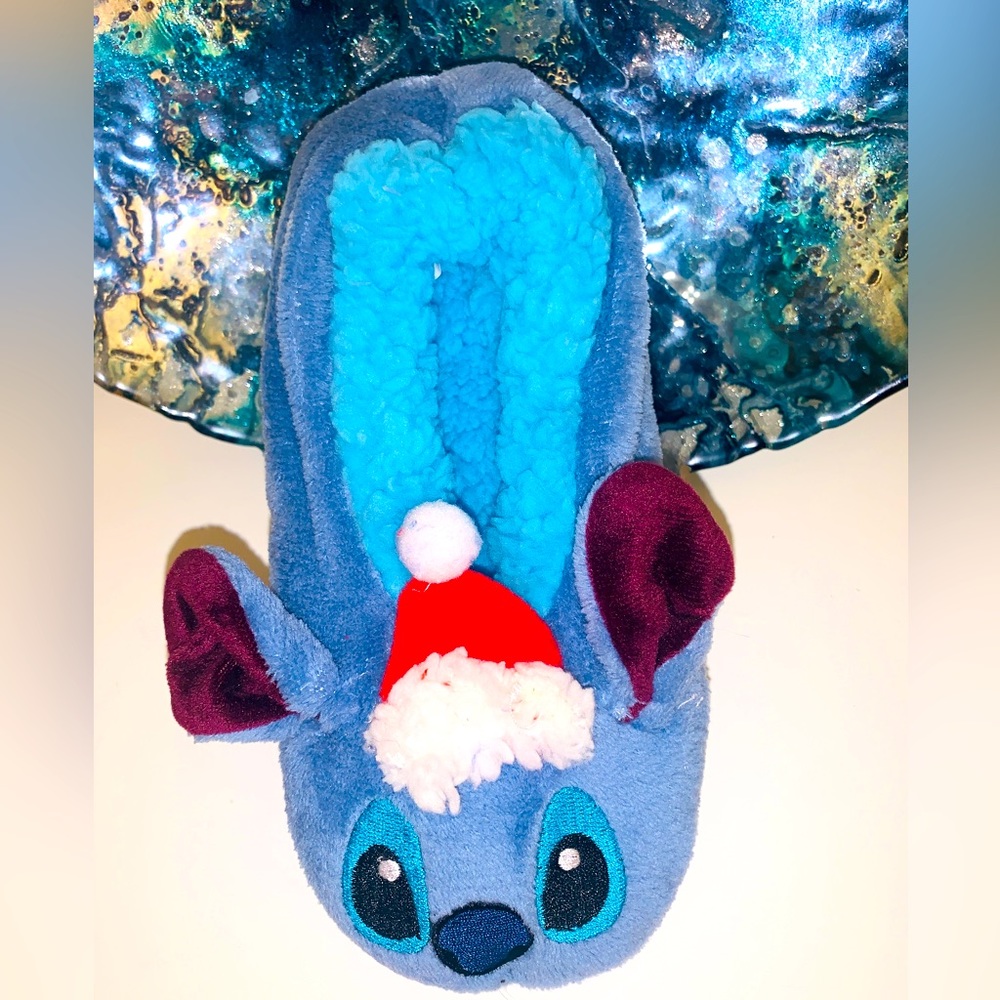 HTF Disney Santa Stitch Cozy Socks Slippers NEW with Tags